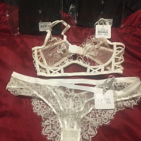 Lingerie sets - Picture 5 of 8